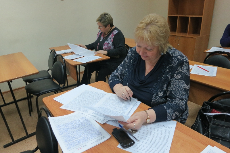 Преподаватели кафедры Г. И. Канакина, Л. Б. Гурьянова, М. Г. Луннова, Н. С. Куприянова, И. Г. Родионова вошли в состав экспертной комиссии по проверке работ участников очного тура межрегиональной олимпиады «Будущие исследователи – будущее науки».